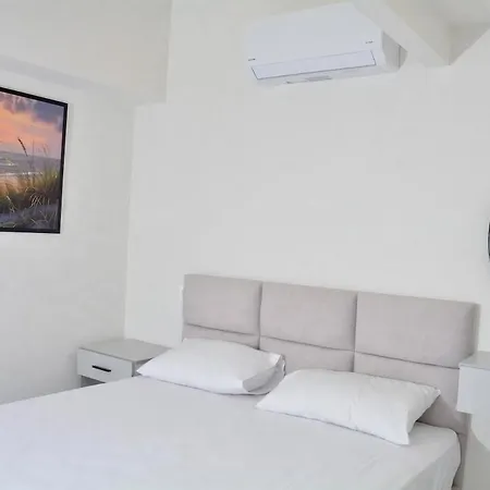 Luxury Sea - 2 Bedrooms - Big Balcony *