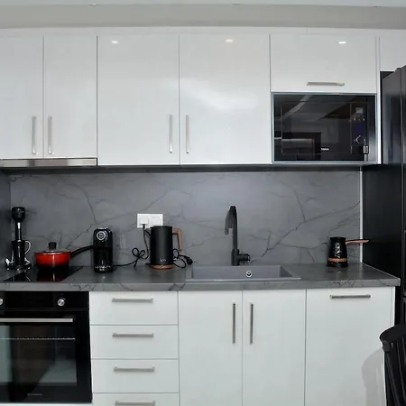 Luxury Sea - 2 Bedrooms - Big Balcony Apartment *